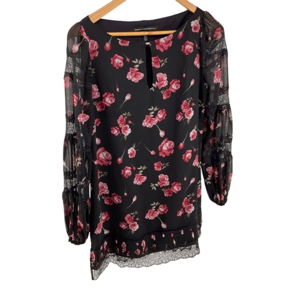White House Black Market Tops - White House Black Market Woman's Tunic Size 2 Black Floral Lace Design